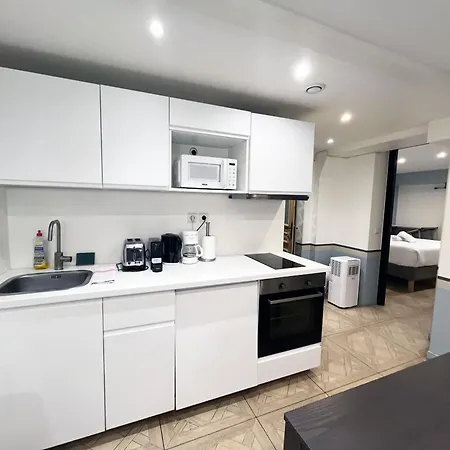 Apartment Urban Flat 86 - Charming Flat *