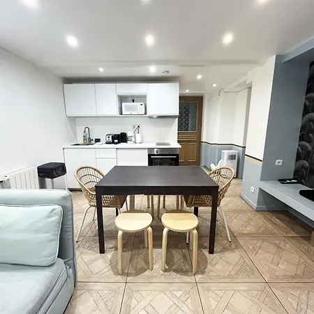 Apartment Urban Flat 86 - Charming Flat