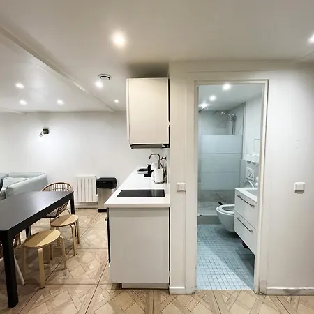 Urban Flat 86 - Charming Flat